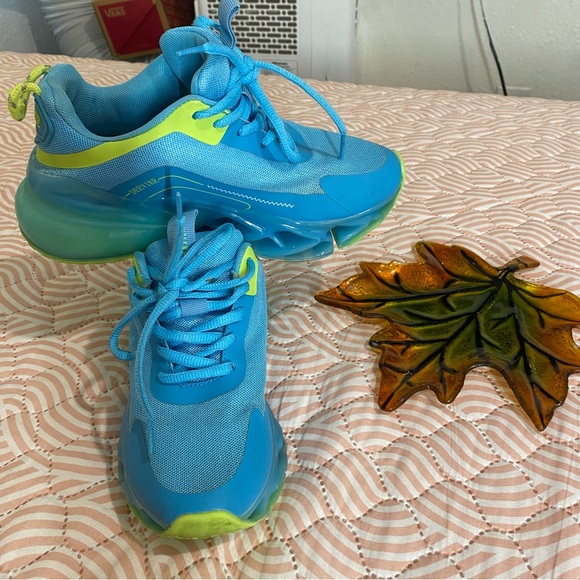 DEEVIKE RUNNING SHOES WOM
SLIP ATHLETIC
FASHION SNEAKERS Size 35 - Picture 6 of 12